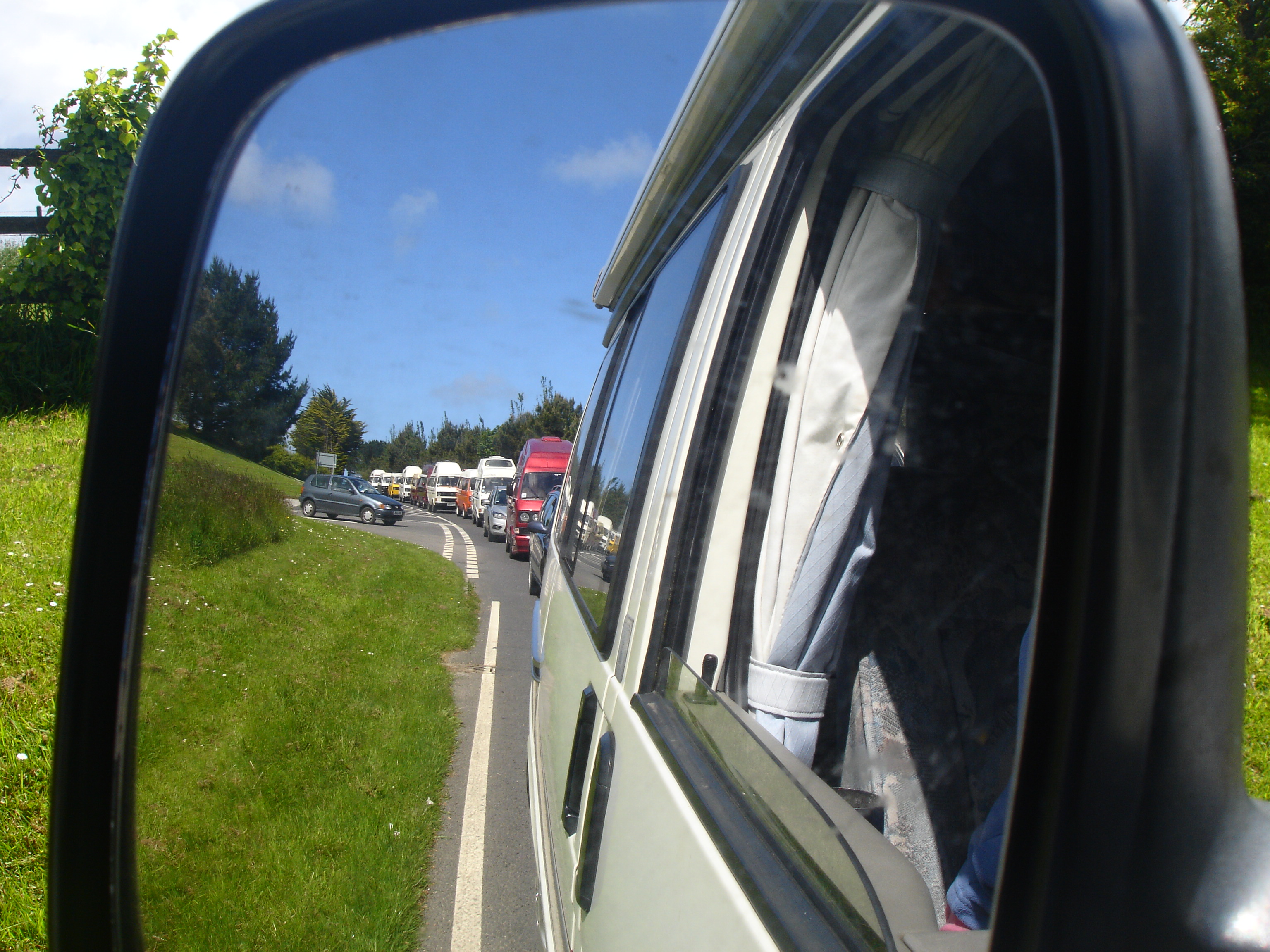 t4 holding up traffic?