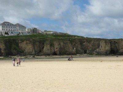 beeeach