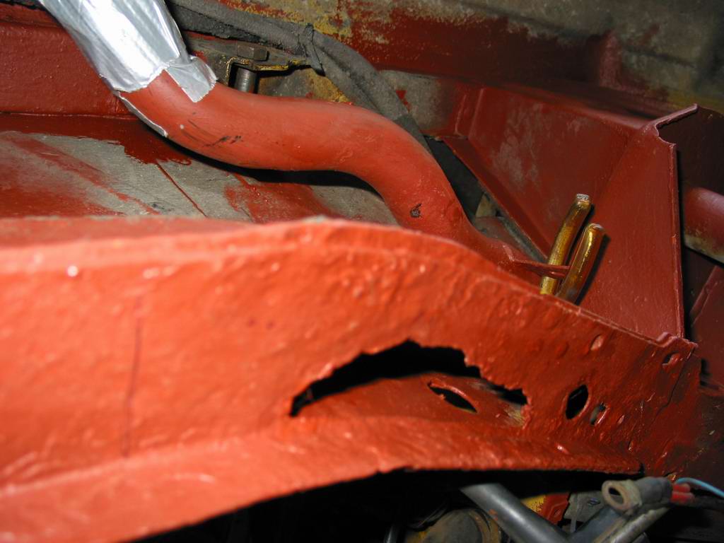 Chassis rear rust 01.jpg