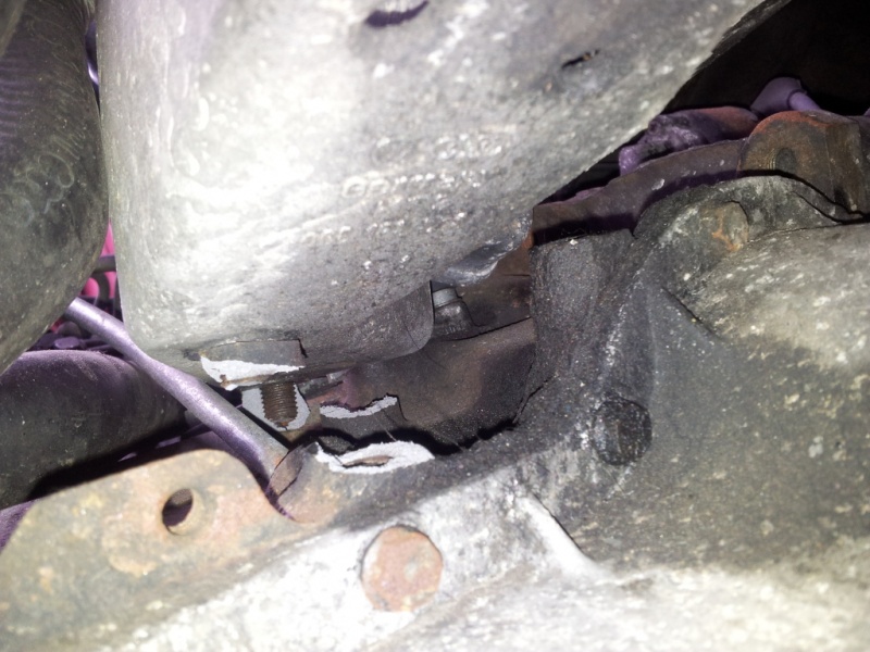 File:Broken diesel mount2.jpg