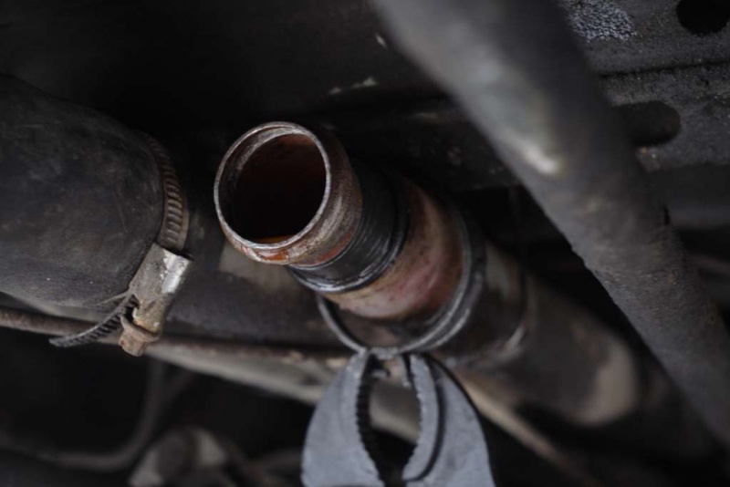 File:Coolant-pipe-repair-front1.jpg