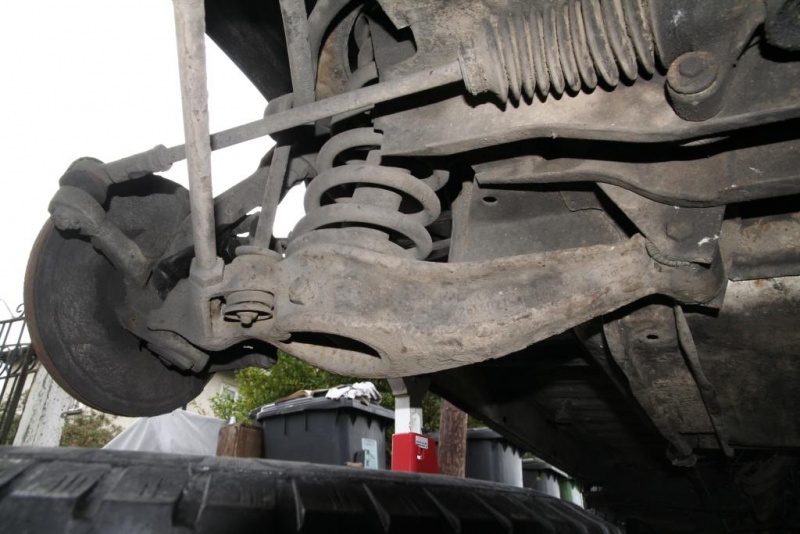 File:Front-axle-2wd-6.jpg